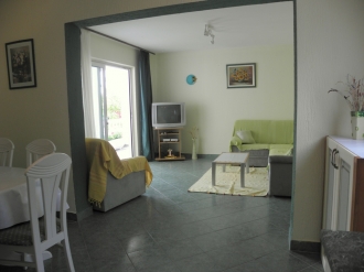 Apartman Dijana 2: