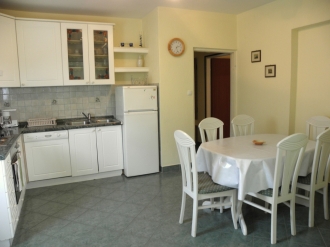 Apartman Dijana 2: