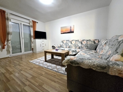 Apartman GUMENI 1: