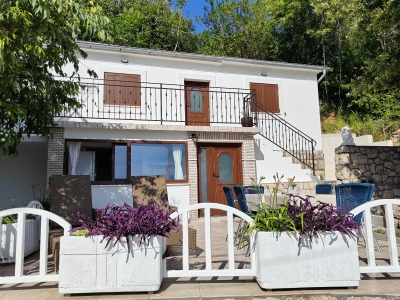 Holiday Home STARI DVORI:
